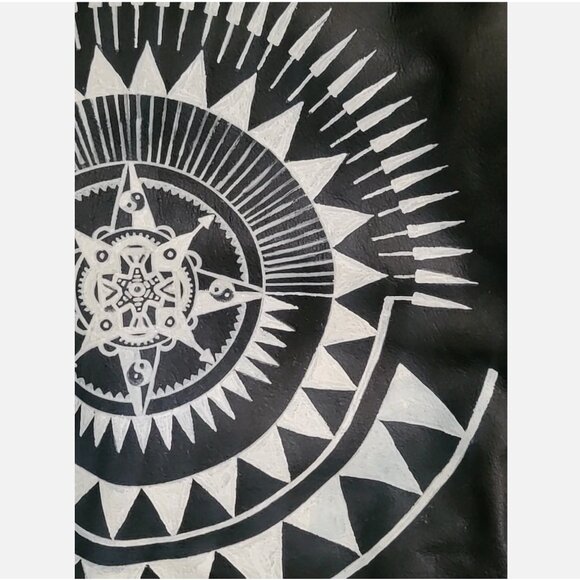 VTG Heavy Leather Custom Painted Motorcycle Jacket Tribal Yin-Yang Mandala 44 L - Picture 8 of 15